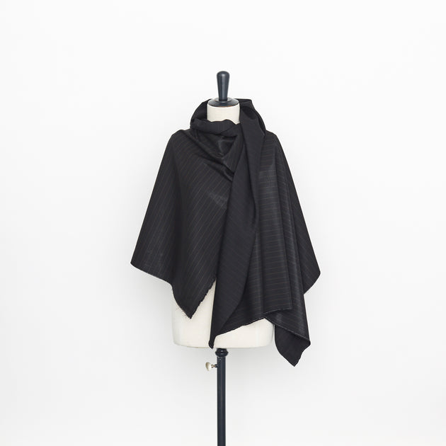 T23C05015 | Technical Shiny Wool Pinstripe
