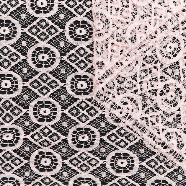 T23I06278 | Geometric Lace