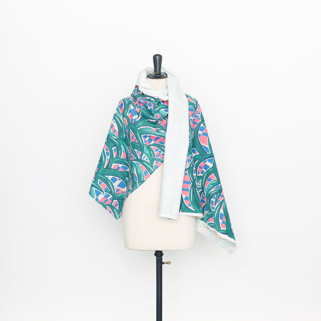 T23K04074 | Palm Print Gabardine