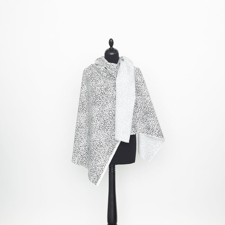 T23K04118 | Paint Dots Print Twill - view 2
