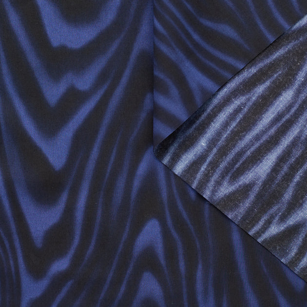 T23K04132 | Tiger Print Poplin