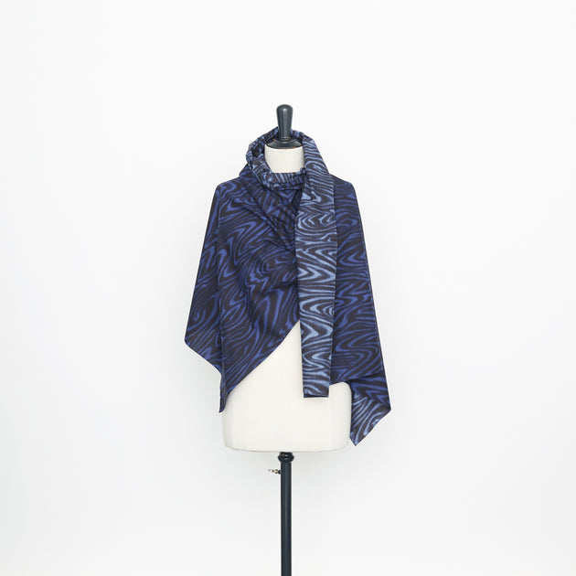 T23K04132 | Tiger Print Poplin