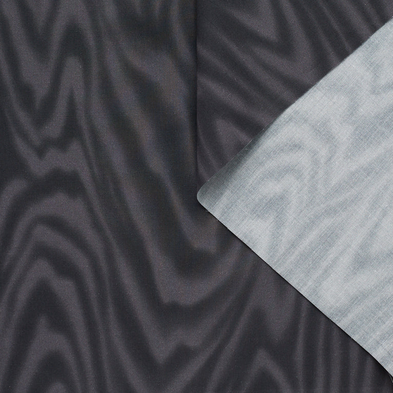 T23K04132 | Tiger Print Poplin - view 2