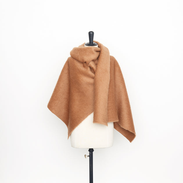 T23M05069 | Splittable Hairy Camel Drap