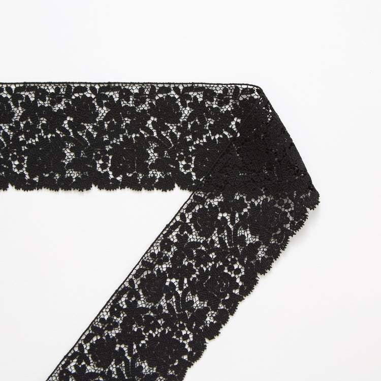 T23M05734 | Floral Guipure Galloon 7cm - view 1