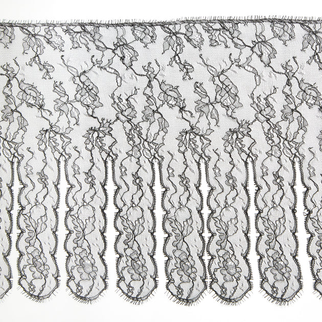 T23M05788 | Floral Lace Fringe 33cm