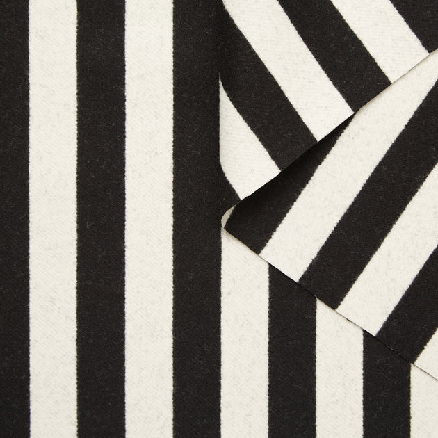 T23V05822 | Splittable Wool & Silk Stripe Coating
