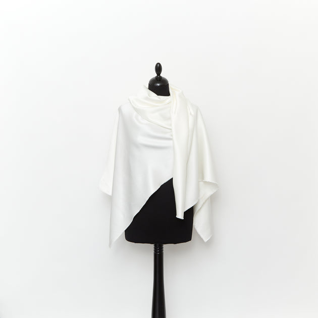 T23V05882 | Shiny Silk Satin