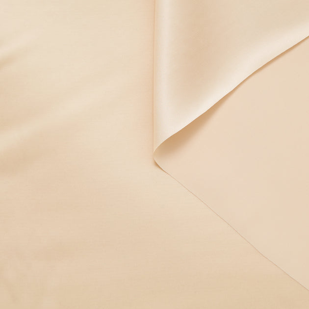 T23W06056 | Liquid Satin