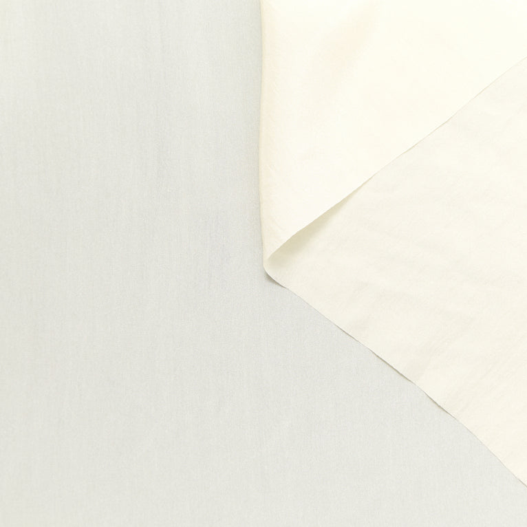 T23W06062 | Shiny Habotai Silk - view 1