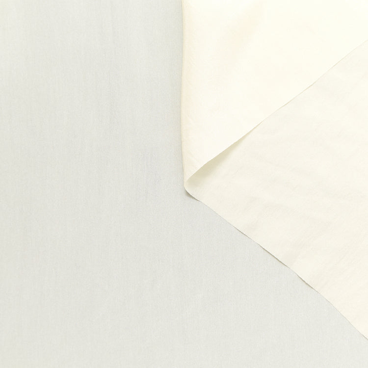T23W06062 | Shiny Habotai Silk - view 1