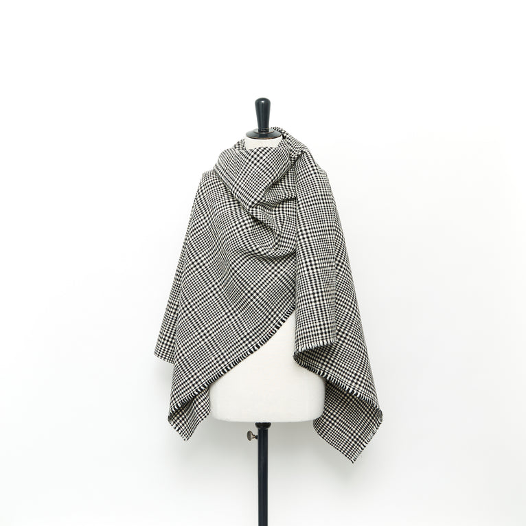 T24A09141 | Prince of Wales Wool Drap - view 2