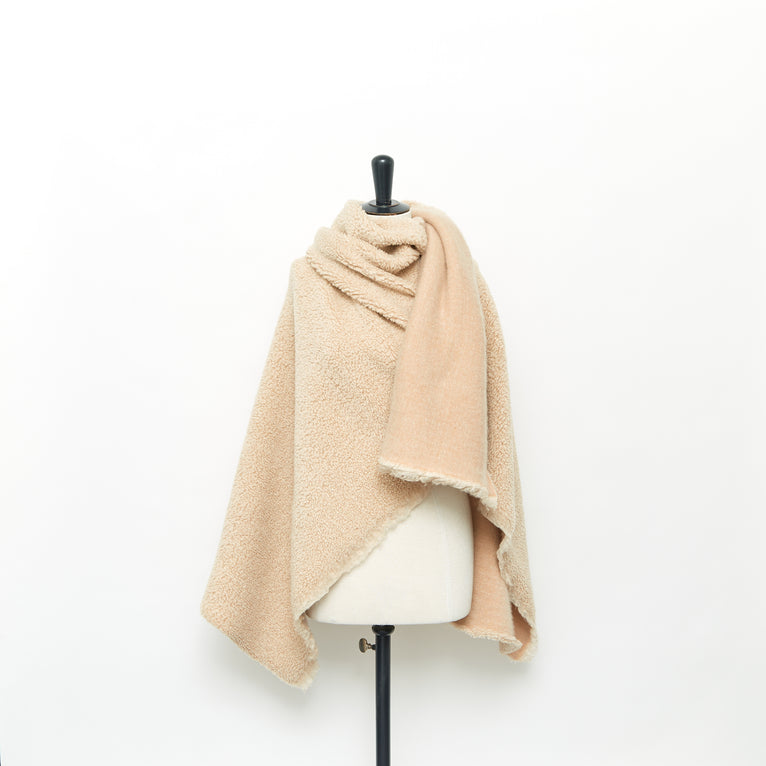 T24A09236 | Shearling en Cachemire et Soie - vue 3
