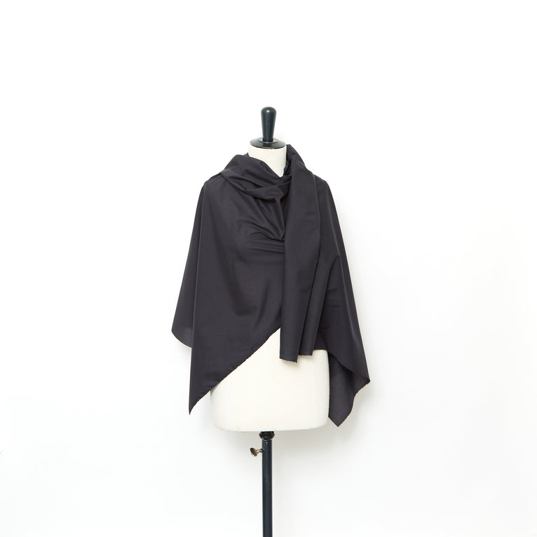 T24B06576 | Cotton Batiste - view 3
