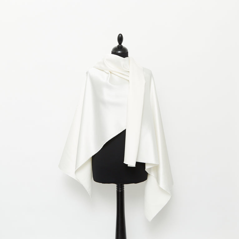 T24B08841 | Wool &amp; Viscose Twill Satin - view 2