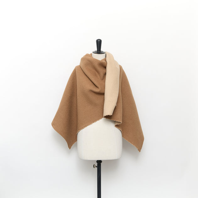 T24C10894 | Splittable Camel Hair Drap