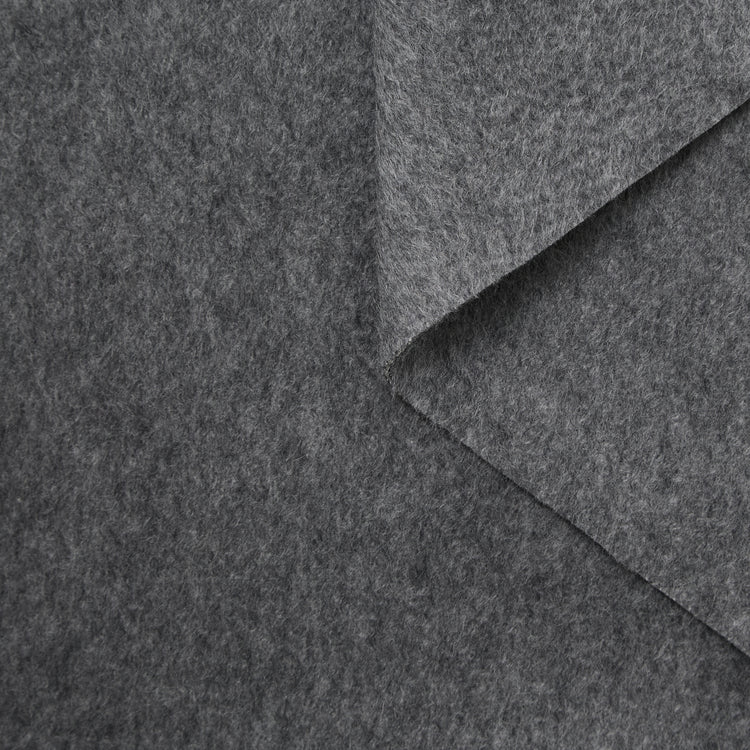 T24C10947 | Splittable Hairy Cashmere - view 1