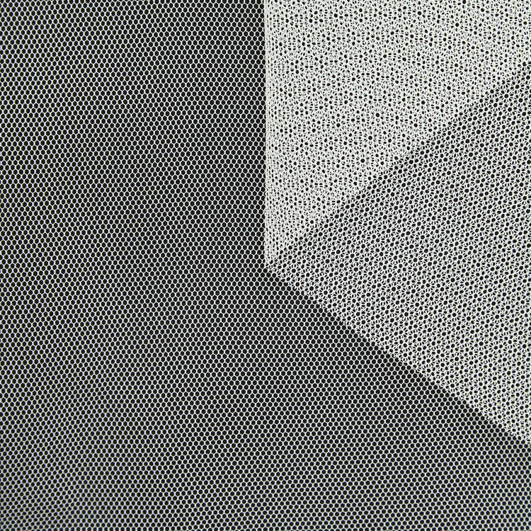 T24C11060 | Tulle Rigide - vue 1