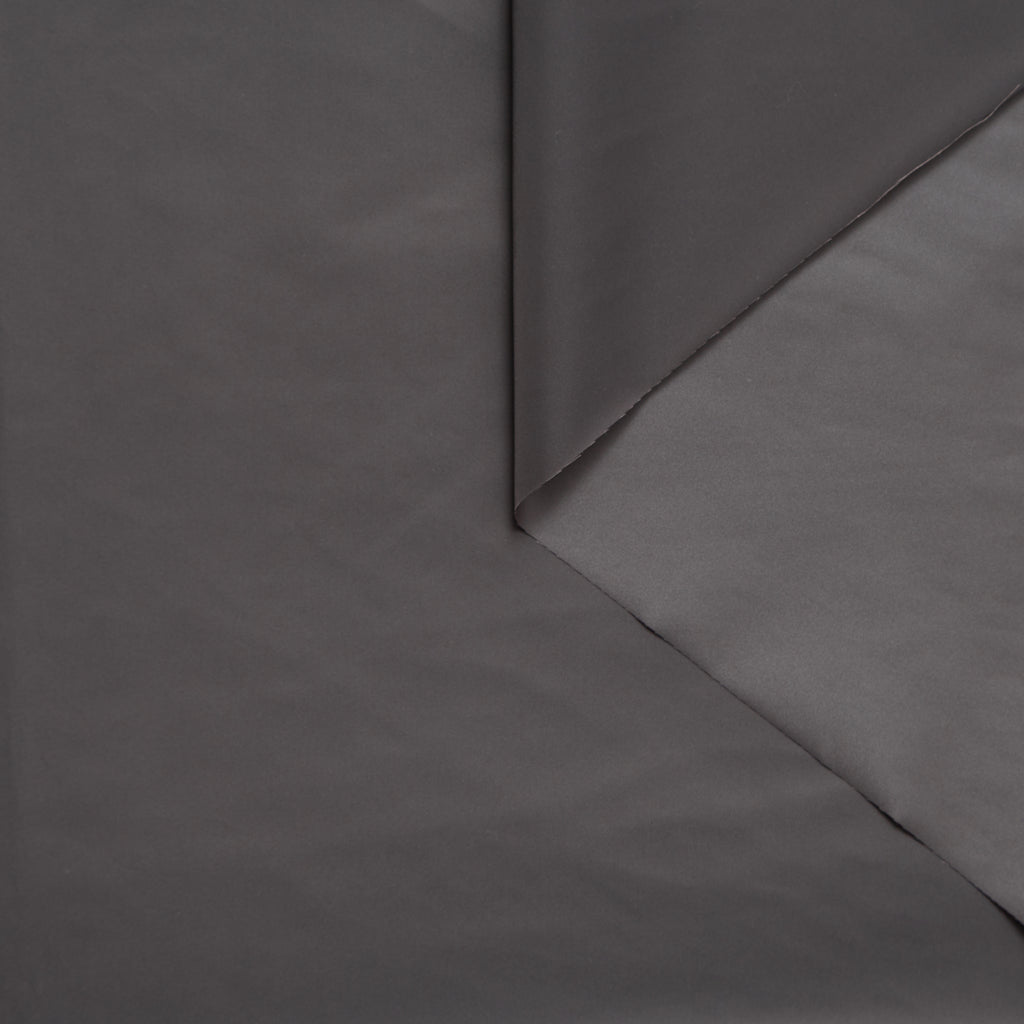 T24J06720 | WR Parachute