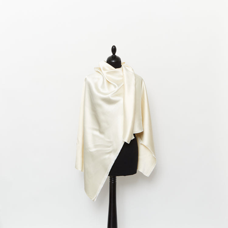 T24J06749 | Liquid Viscose Satin - view 2