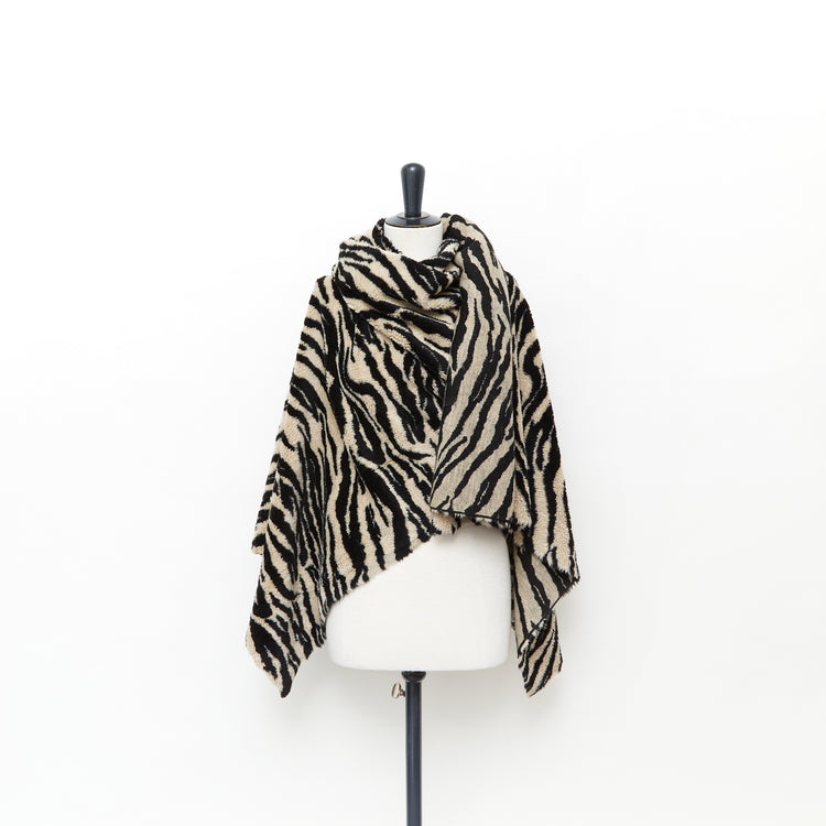 T24K08679 | Tiger Fake Shearling - view 2