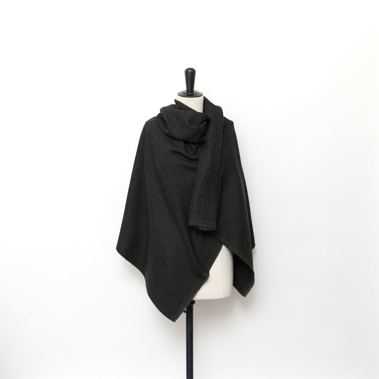 T24M10208 | Wool &amp; Mohair Houndstooth Suiting - view 2