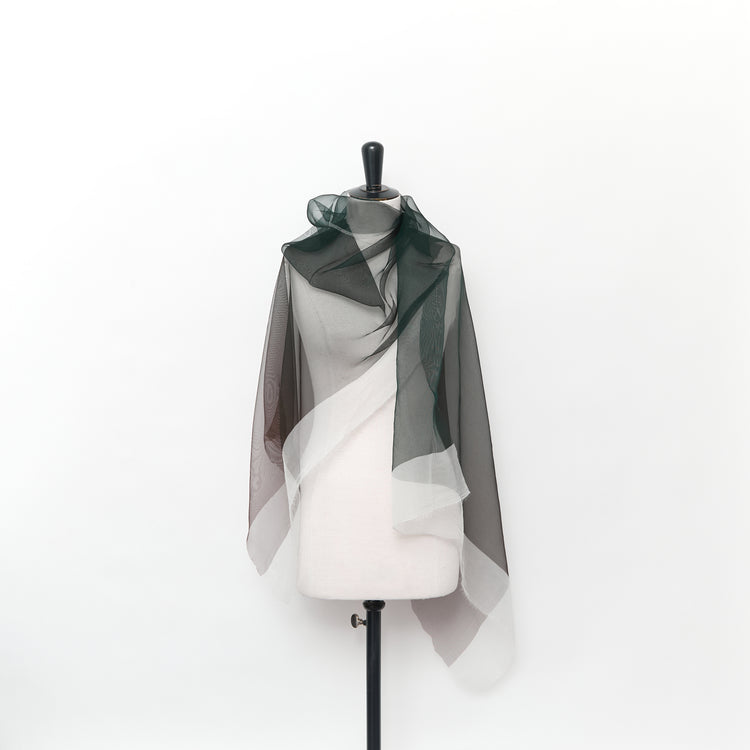 T24M10269 | Gradient-Dyed Silk Gauze Panels 180cm x 138cm - view 2