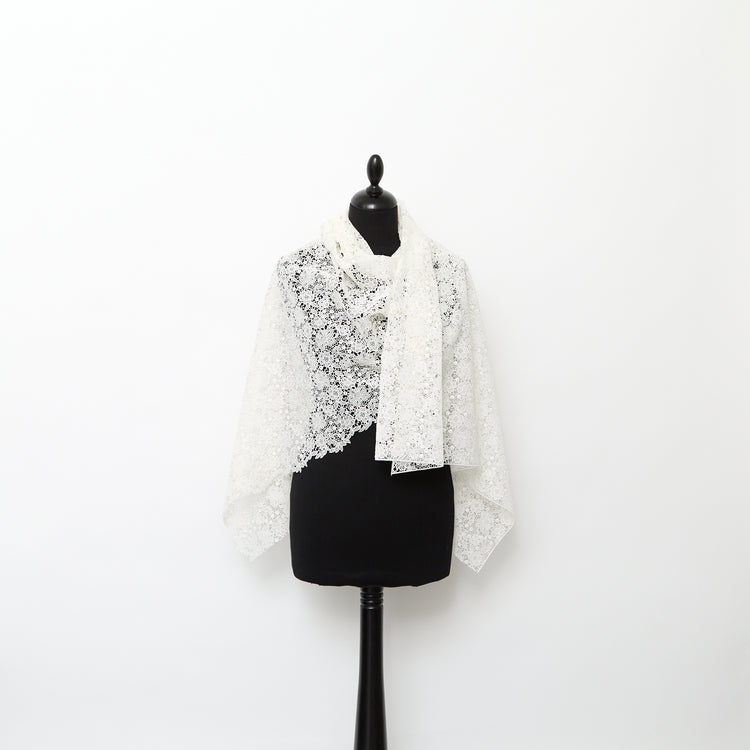T24M10328 | Floral Guipure - view 2