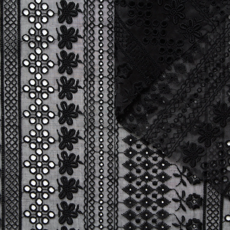 T24P12104 | Broderie Anglaise Florale sur Organza De Coton - vue 2