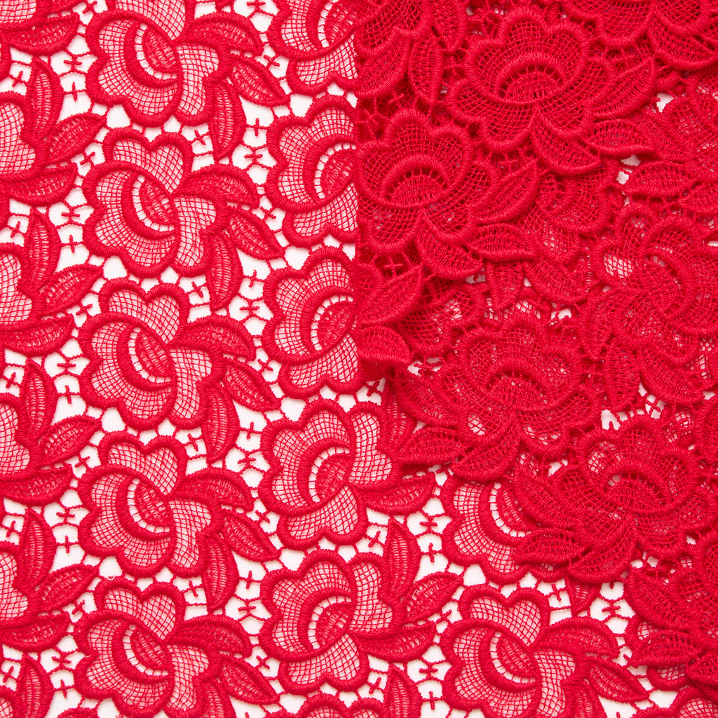 T24P12111 | Guipure Fleurie