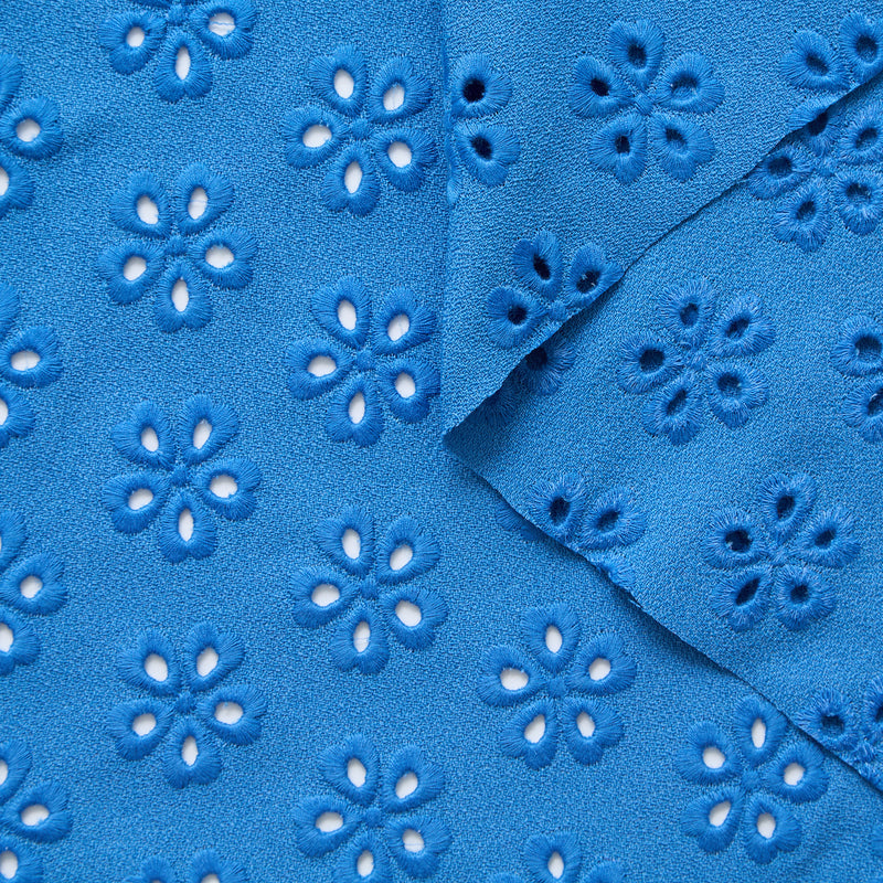 T24P13192 | Crêpe à Fleurs Brodées