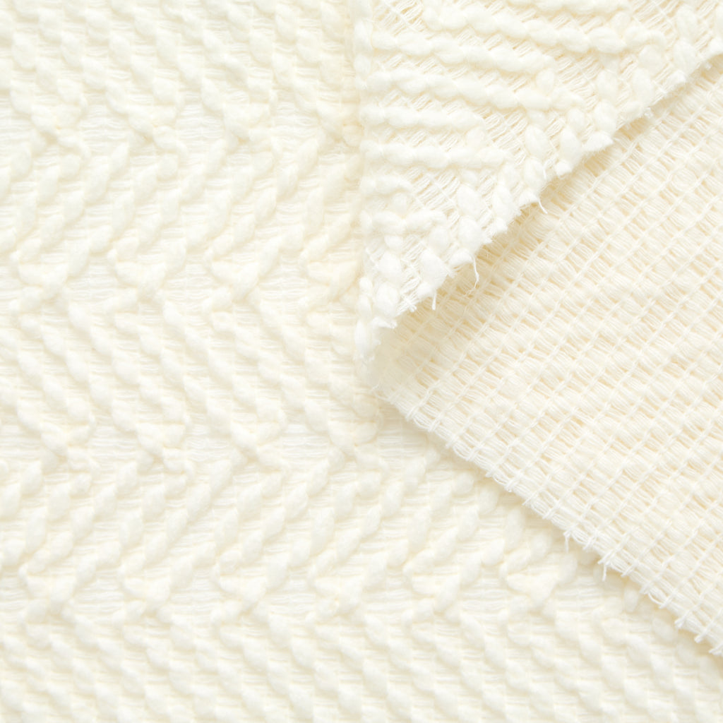 T24P13220 | Tweed Moelleux à Maxi Chevrons en Laine