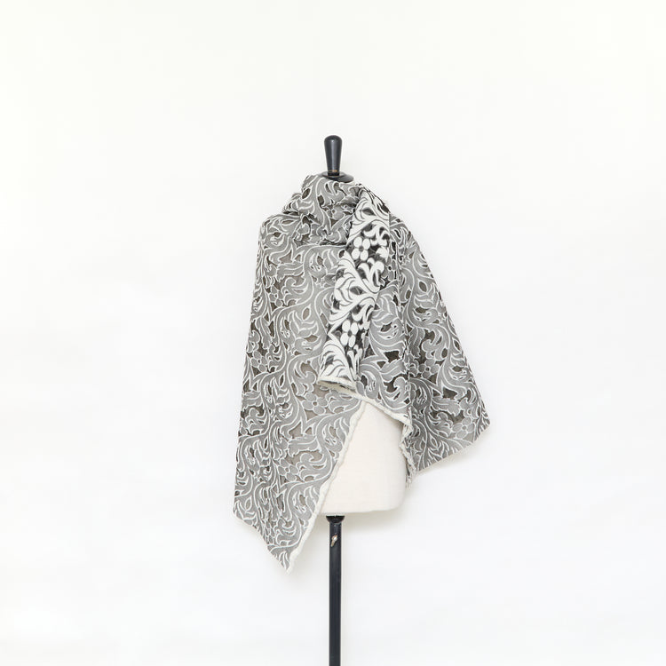 T24P13263 | Fil coupé Damas en Laine Mélangée sur Jacquard Organza - vue 2