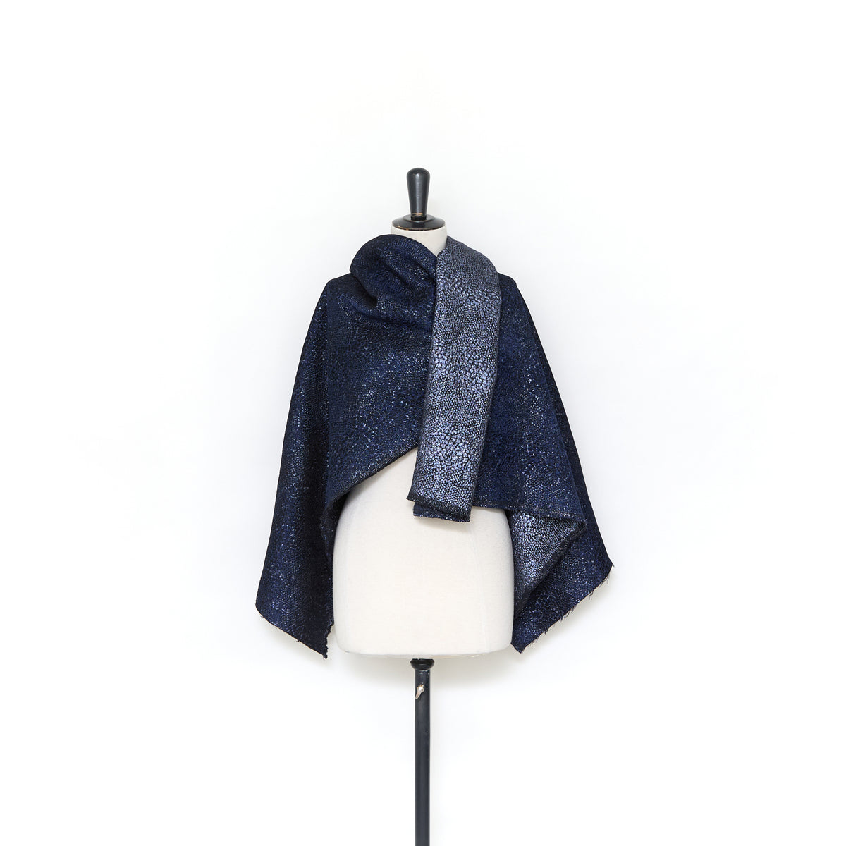 T24P13299 | Jacquard Brillant Motif Serpent en Coton Mélangé