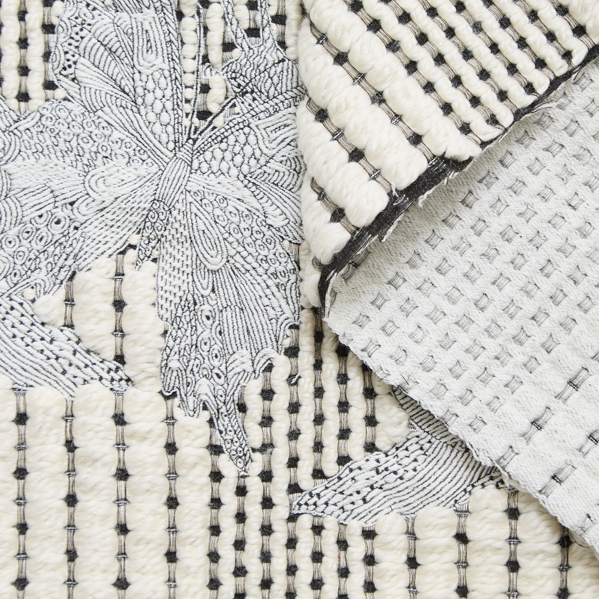 T24P13324 | Jacquard à Oiseaux sur Tweed Moelleux en Laine Vierge et de Soie