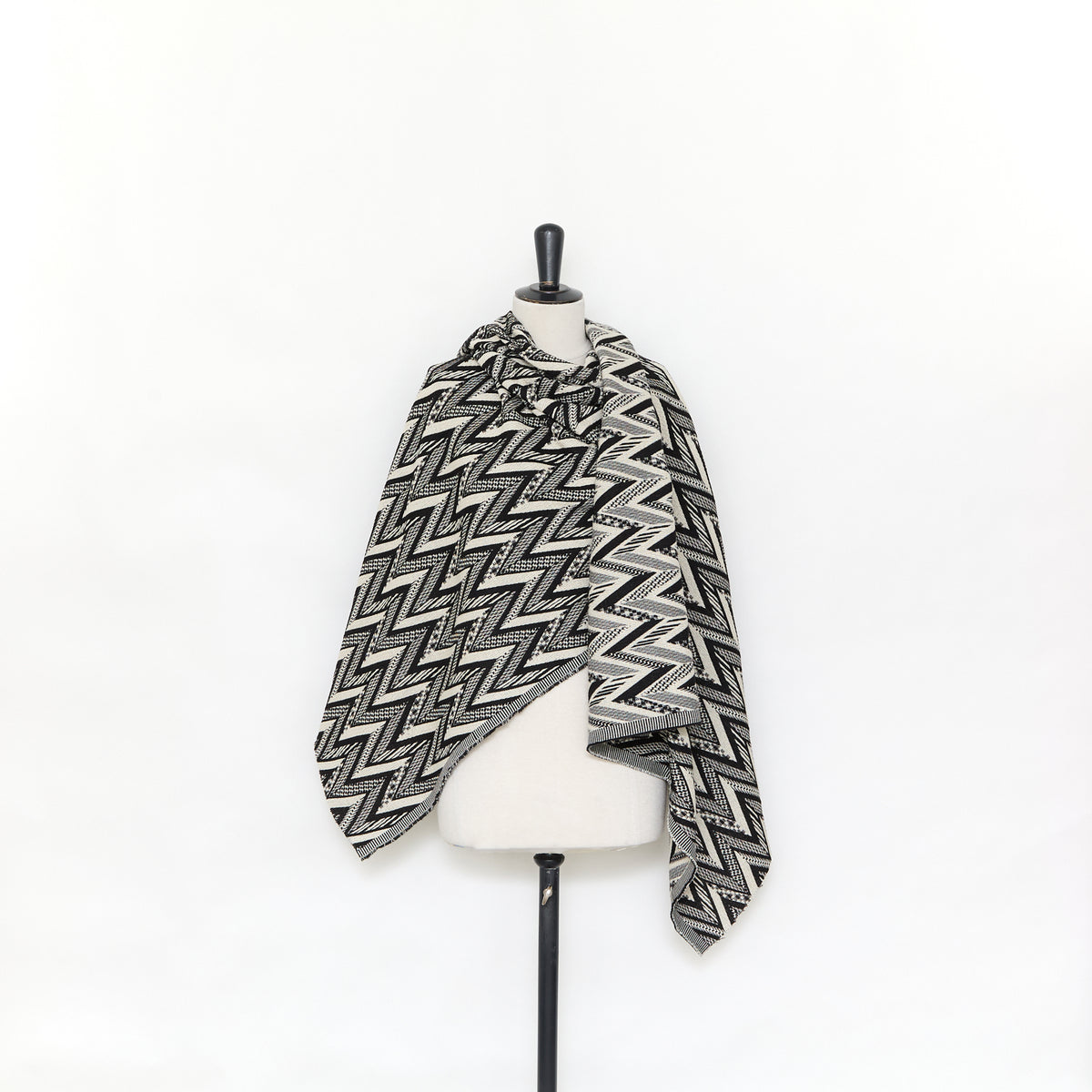 T24P13326 | Jacquard Fantaisie Bicolore à Chevrons en Coton