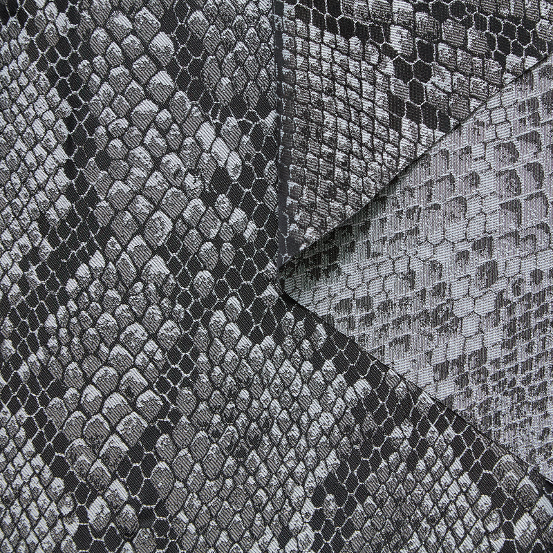 T24P13375 | Jacquard Serpent