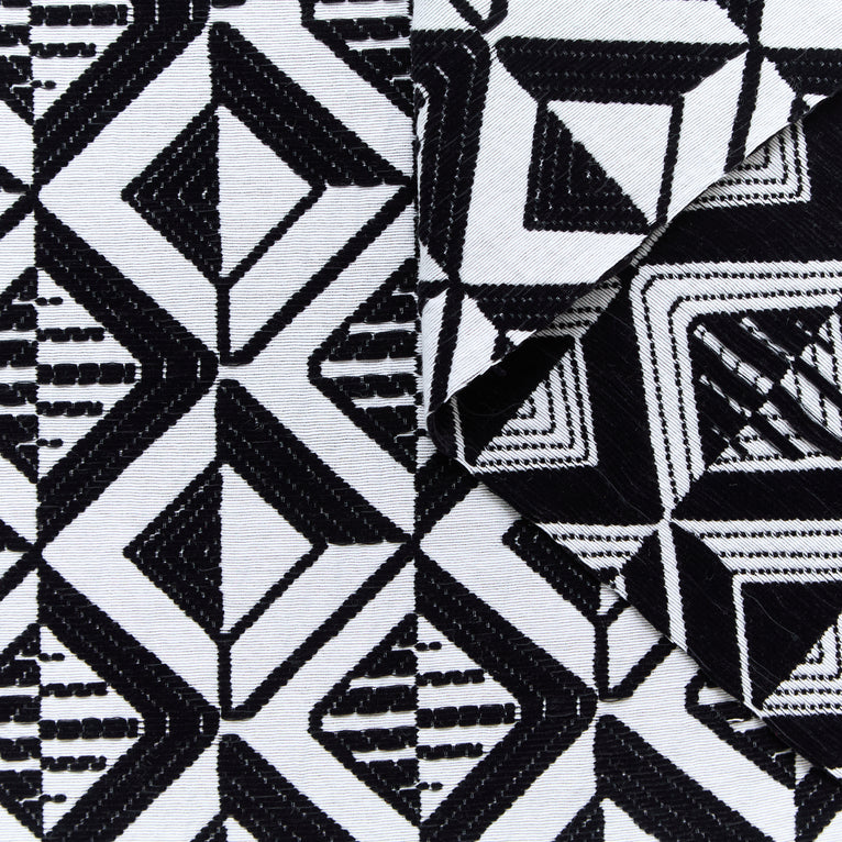 T24P13379 | Geometric Bicolor Jacquard - view 1