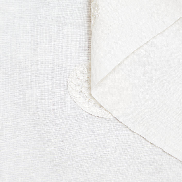 T24Q06531 | Toile de Lin Brodée - vue 1