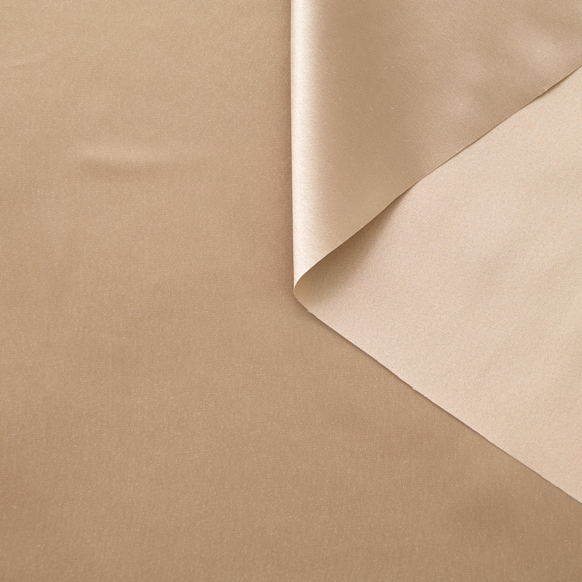 T25A13442 | Liquid Satin