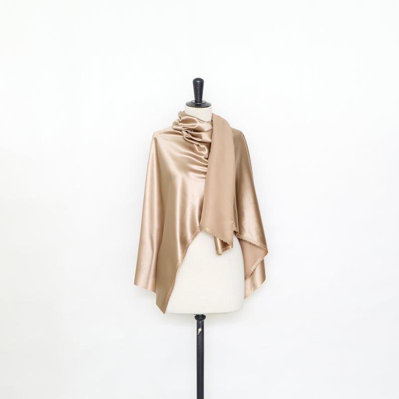 T25A13442 | Liquid Satin