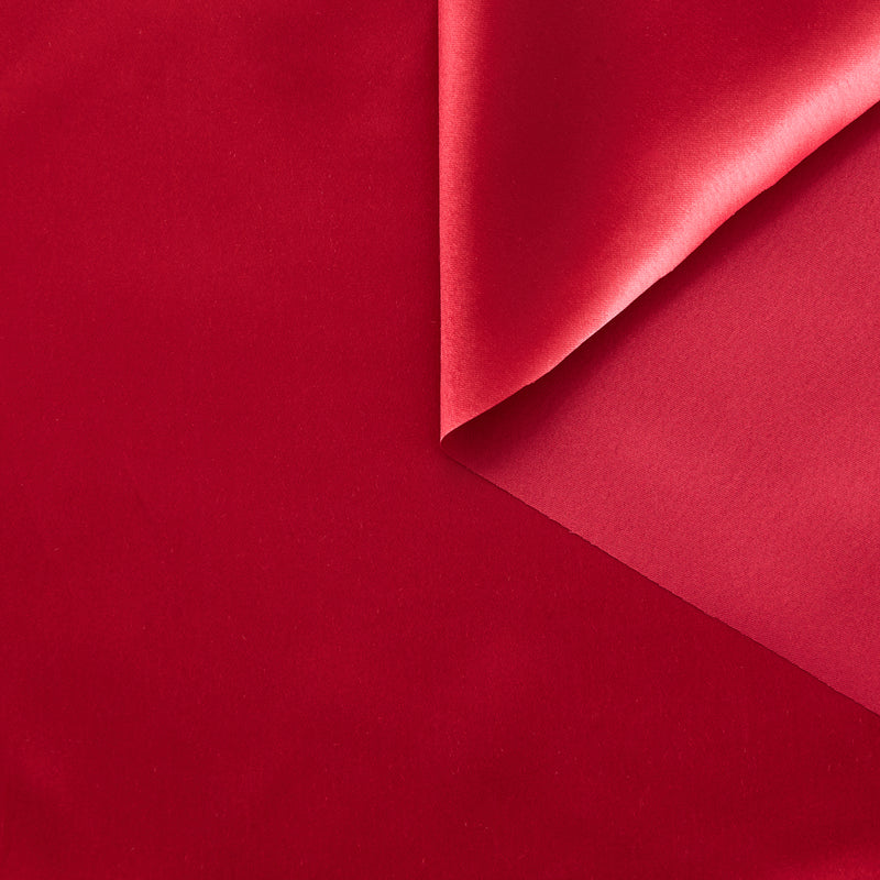T25A13442 | Liquid Satin