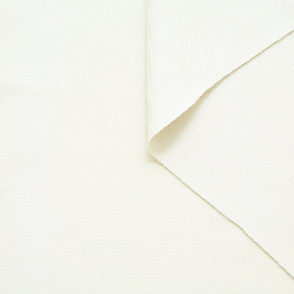 T25B13505 | Gabardine Fluide et Douce en Laine