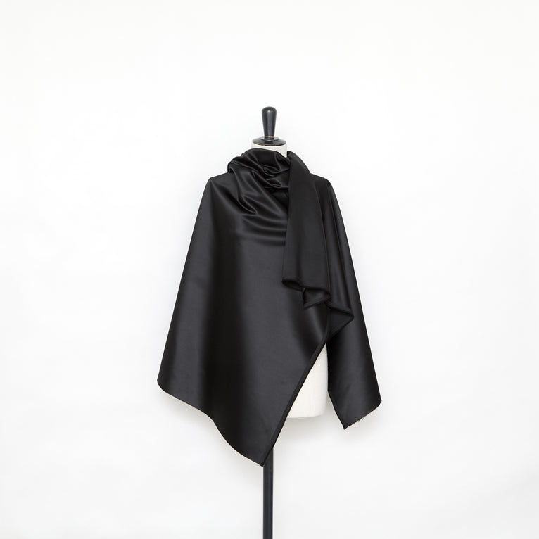 T25B13549 | Technical Satin - view 3
