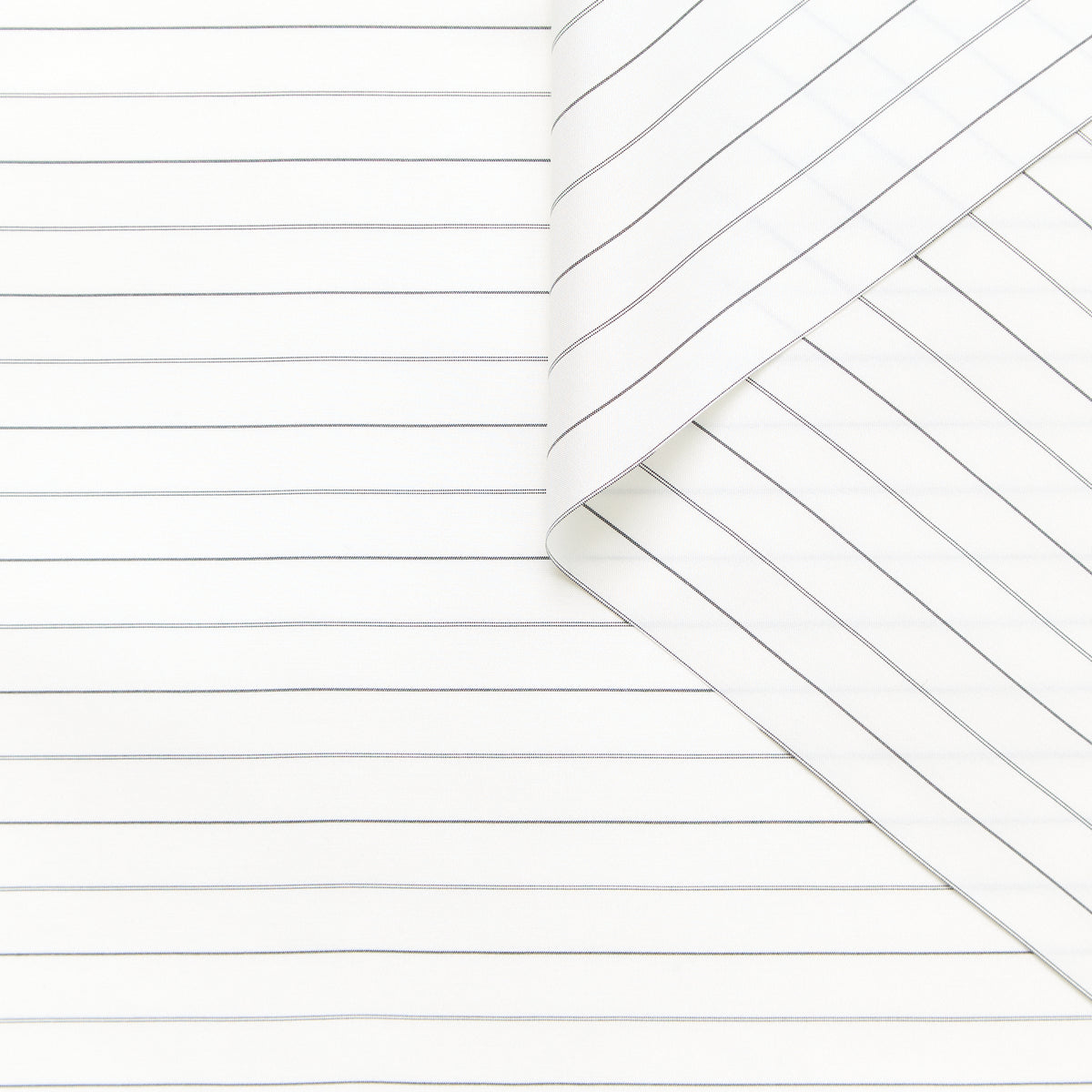 T25B14653 | Popeline à Rayures Fines en Soie  GOTS