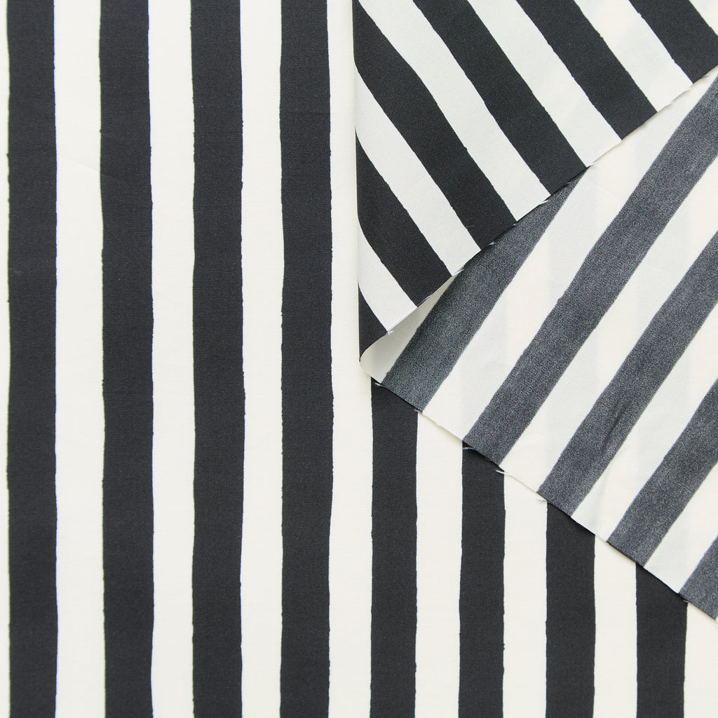 T25B14661 | Striped Cotton & Silk Poplin