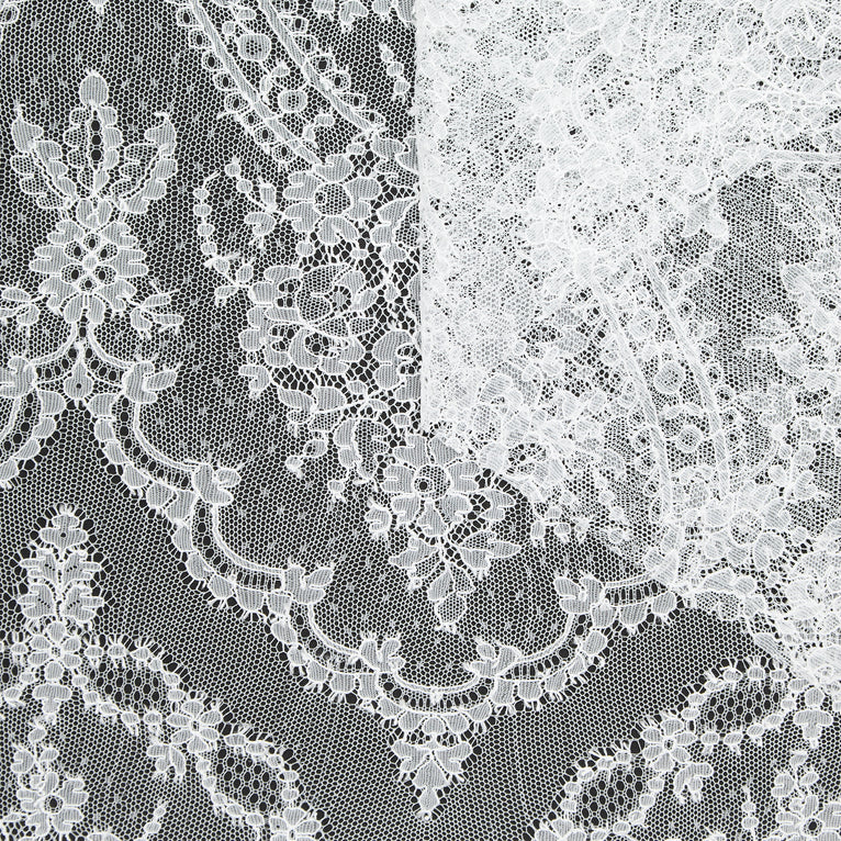 T25J13072 | Dentelle Chantilly - vue 1