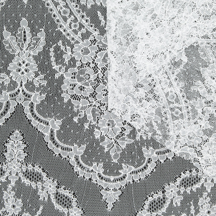 T25J13072 | Dentelle Chantilly - vue 1
