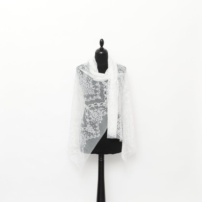 T25J13072 | Dentelle Chantilly - vue 2