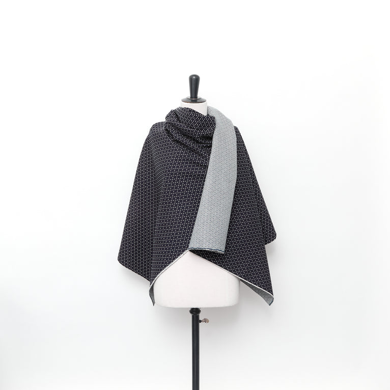T25K11451 | Textured Dots Cotton BCI - view 2